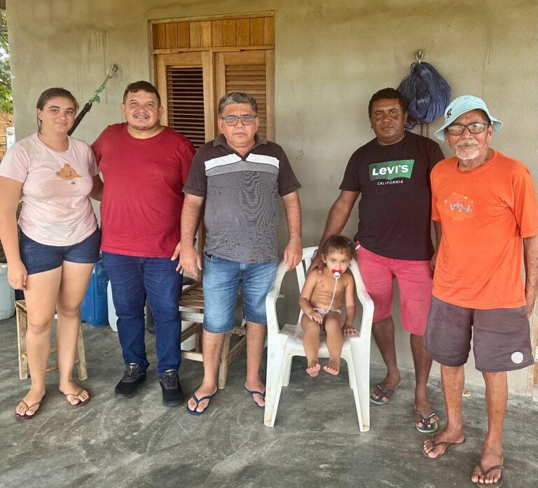 Diassis do Limoeiro e Júnior do Trapiá visitaram a comunidade de Caboclos Diassis do Limoeiro e Júnior do Trapiá visitaram a comunidade de Caboclos