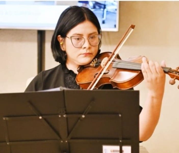 Abril Azul na Ferreira Costa