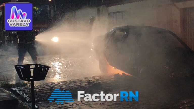Bombeiros combatem incêndio veicular na noite deste domingo no bairro Feliz Assú