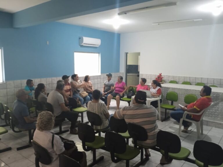 STTR-Assú reuni assentados para debate e atende requisição do INCRA STTR-Assú reuni assentados para debate e atende requisição do INCRA