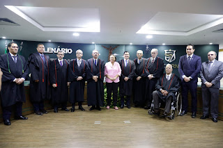 Governadora prestigia posse de George Soares no Tribunal de Contas do Estado Governadora prestigia posse de George Soares no Tribunal de Contas do Estado