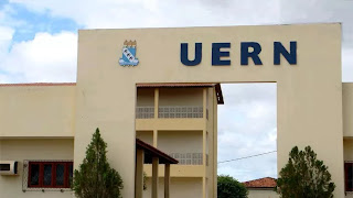 Reitoria recebe Aduern e DCE em diálogo sobre melhorias na Uern