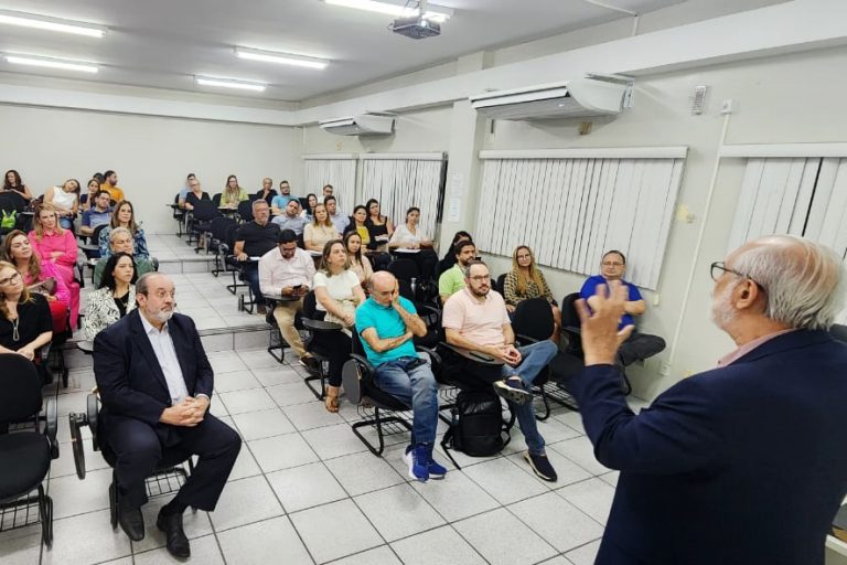 Escola da Assembleia inicia curso de IA generativa com aula sobre Inovação e Inclusão