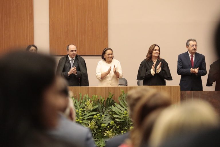 Governadora prestigia posse da desembargadora Sandra Elali no TJRN Governadora prestigia posse da desembargadora Sandra Elali no TJRN