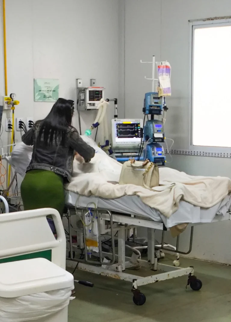 Fila da agonia: RN chega a ter mais de 50 pessoas à espera de uma UTI