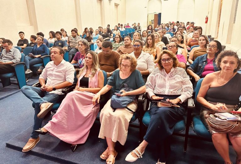 Prefeitura do Assú promove lançamento do projeto “Maria da Penha vai à Escola” Prefeitura do Assú promove lançamento do projeto “Maria da Penha vai à Escola”