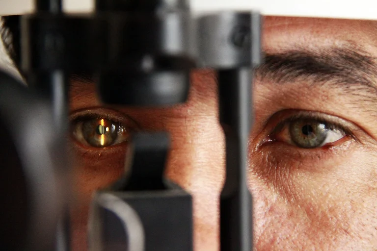 Abril Marrom alerta para prevenção da cegueira