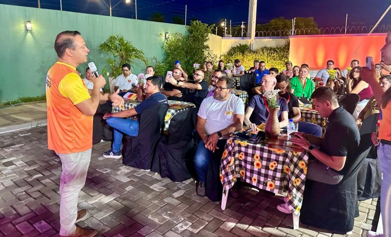 Prefeito de Assú, Lula Soares, apresenta a imprensa o projeto São João 300 anos