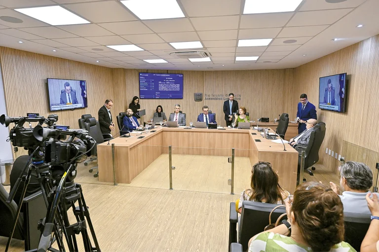 LDO de 2027 passa com 20 emendas e redução da margem de remanejamento