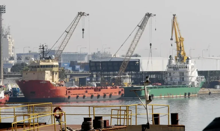 Tarifa adicional de 25% dos EUA prejudica competitividade e ameaça exportações, avalia CNI