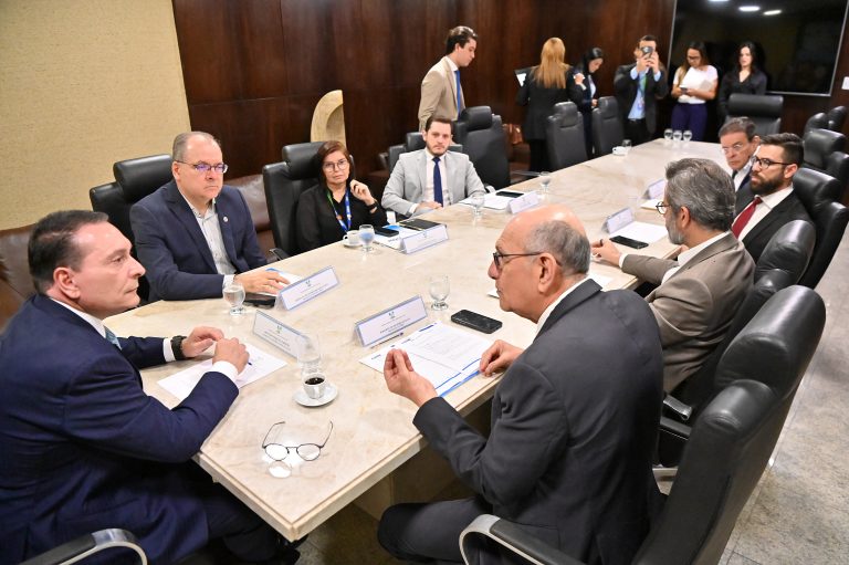 ALRN e FIERN discutem agenda de desenvolvimento econômico de para o RN