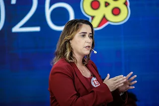 DEBATE 98 FM: Samanda enfrenta candidato da extrema direita e chama grupo de “turma da contradição e do atraso” e defende legado de Fátima