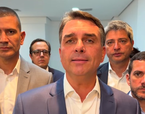 Flávio diz que Lula usa ‘amigos no Judiciário’ para impor censura a debate da Globo